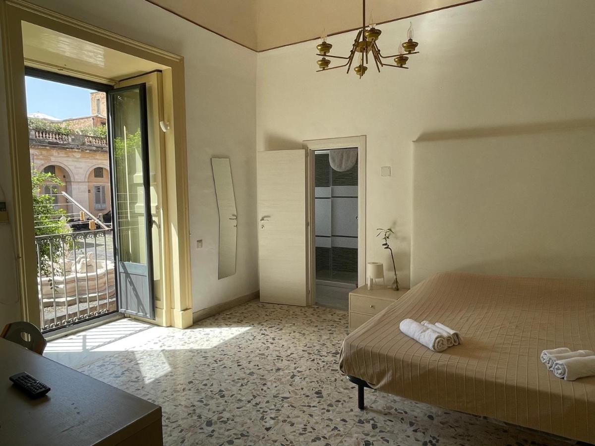 Bed&Books Isabella Bed and Breakfast Catania Esterno foto