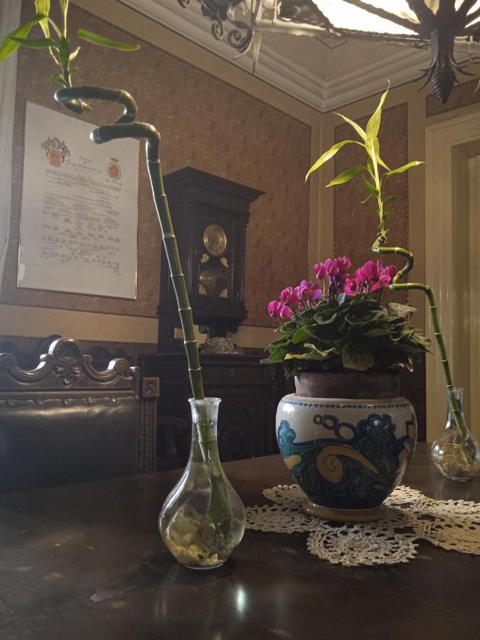 Bed&Books Isabella Bed and Breakfast Catania Esterno foto
