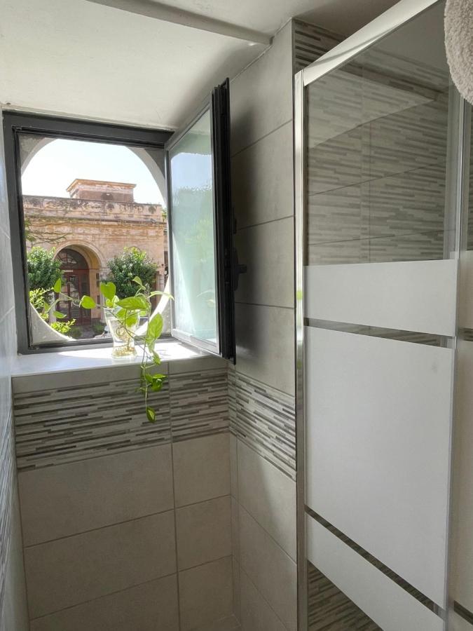 Bed&Books Isabella Bed and Breakfast Catania Esterno foto